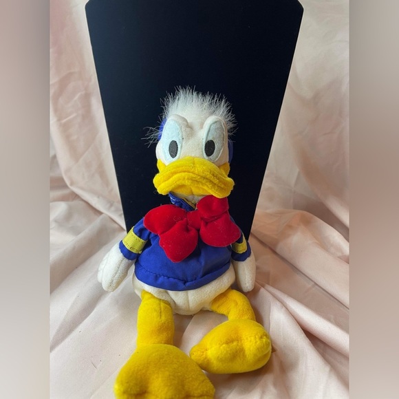 Donald Duck bean bag - Picture 1 of 9